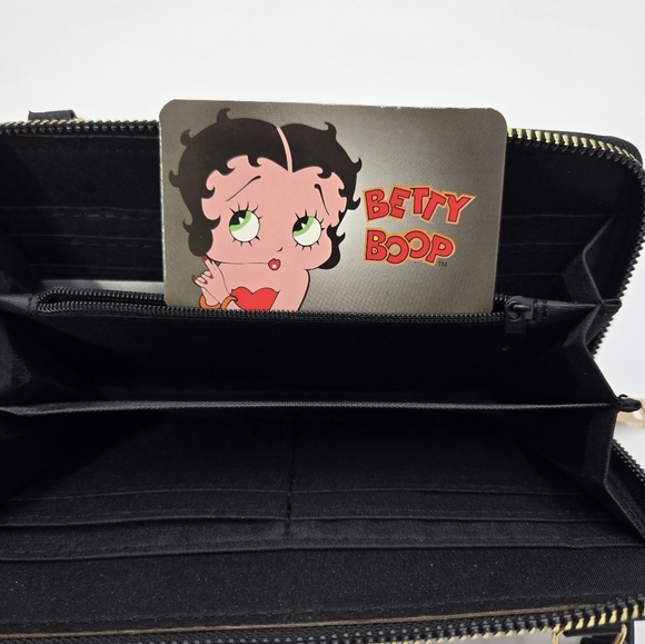 Betty Boop Wallet Wristlet Crossbody - Picture 6 of 9